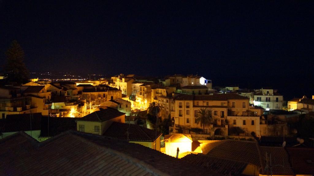 B&B Il Vicolo Di Pizzo Kültér fotó